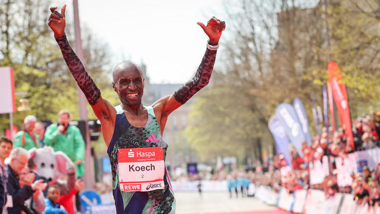 Bernard Koech a remporté la 31e édition du semi-marathon de Paris devant le Français Mehdi Frère.