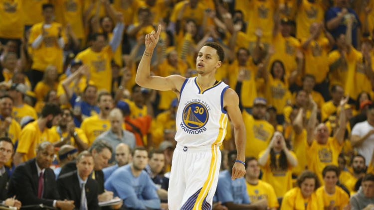 Stephen Curry et les Warriors enchaînent les victoires depuis le début de la saison NBA.
