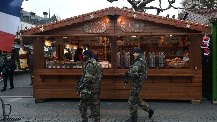 Le marché de Noël de Strasbourg, encadré cette année par un dispositif de sécurité massif.