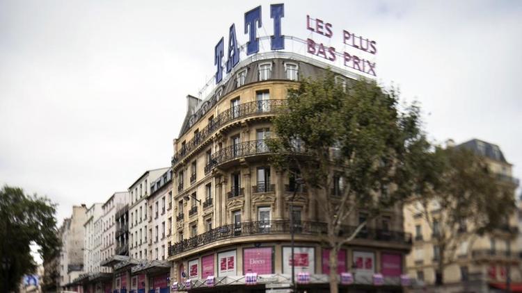 Le magasin Tati, boulevard de Rochechouart, va être mis en vente dans la cadre de l'appel à projets Réinventer Paris.