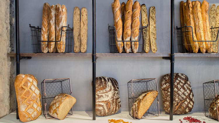 The French Bastards propose une gamme de pains rustiques à base de farines bio et levain naturel. 