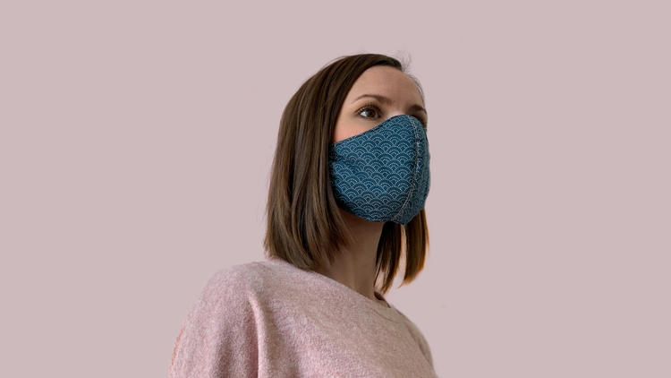 Le collectif de couturières Tissuni se mobilise pour fabriquer des masques en tissu. 