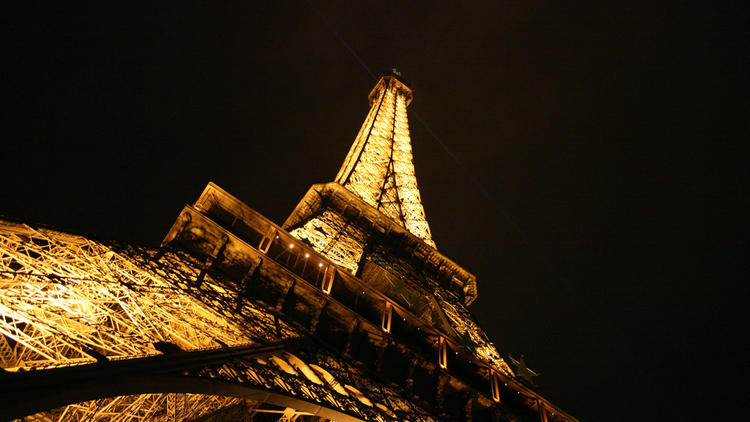 La Tour Eiffel, emblème du tourisme français. 