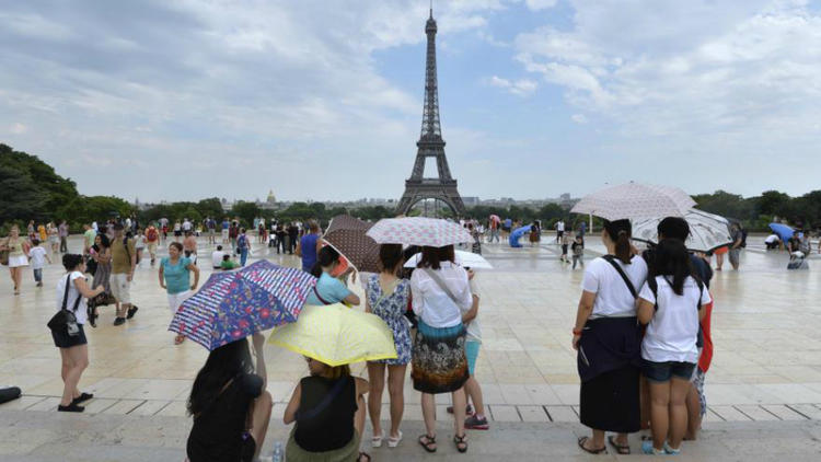 La France veut passer la barre des 100 millions de touristes d'ici à 2020. 