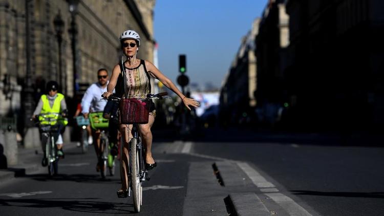 La pratique du vélo et de la trottinette a explosé à Paris.