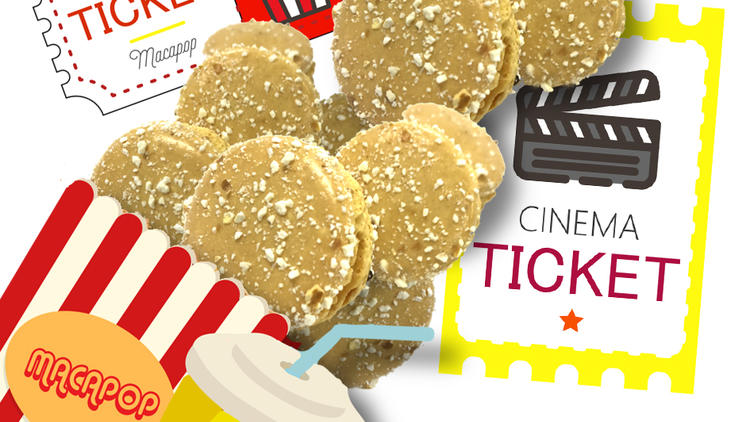 Une distribution de macarons goût caramel popcorn attend les cinéphiles au Printemps du cinéma.