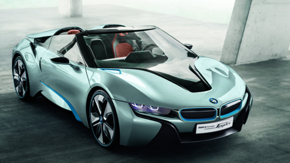 La BMW I8, voiture hybride capable d’atteindre les 100km/h en moins de 5 secondes.